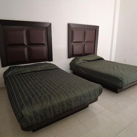 Hotel O Puente San Juan del Río Екстериор снимка