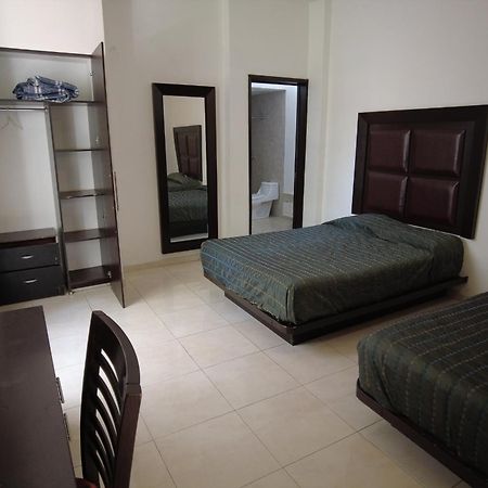 Hotel O Puente San Juan del Río Екстериор снимка