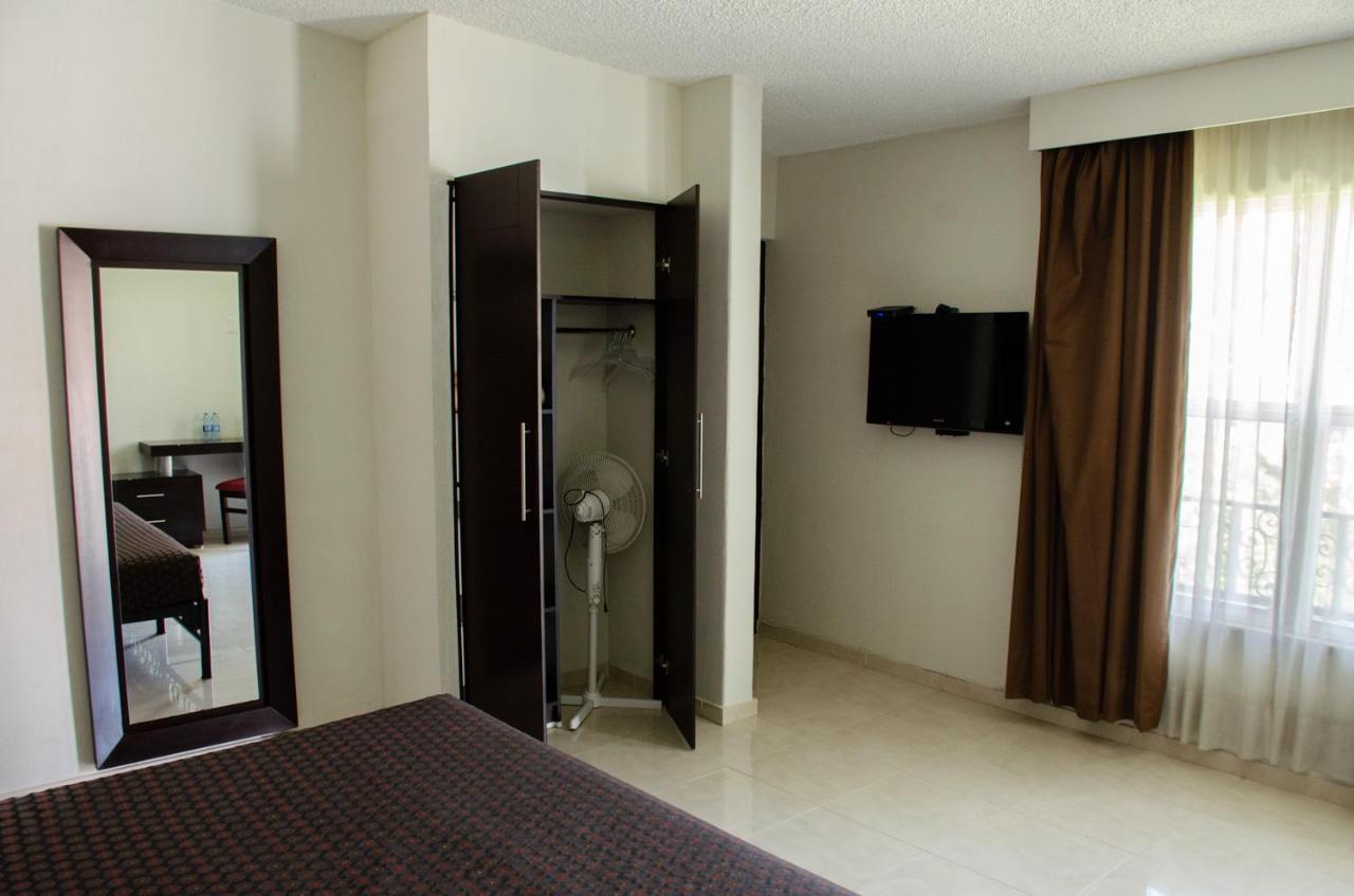 Hotel O Puente San Juan del Río Екстериор снимка
