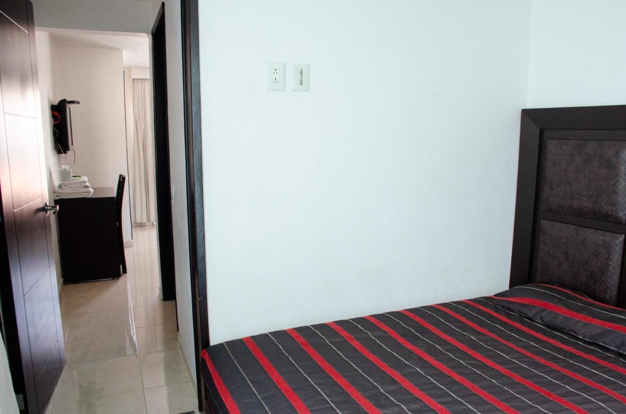 Hotel O Puente San Juan del Río Екстериор снимка