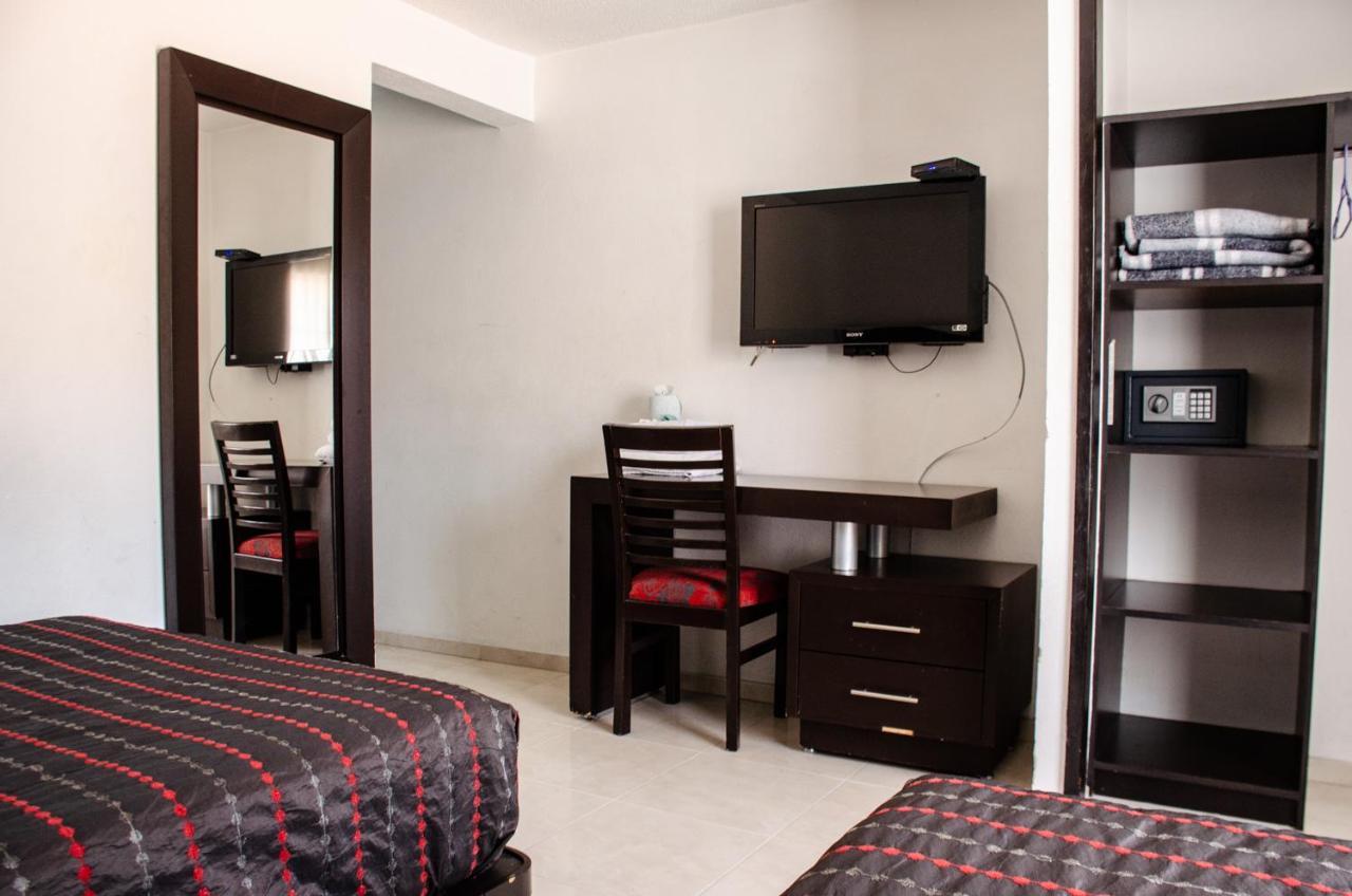 Hotel O Puente San Juan del Río Екстериор снимка