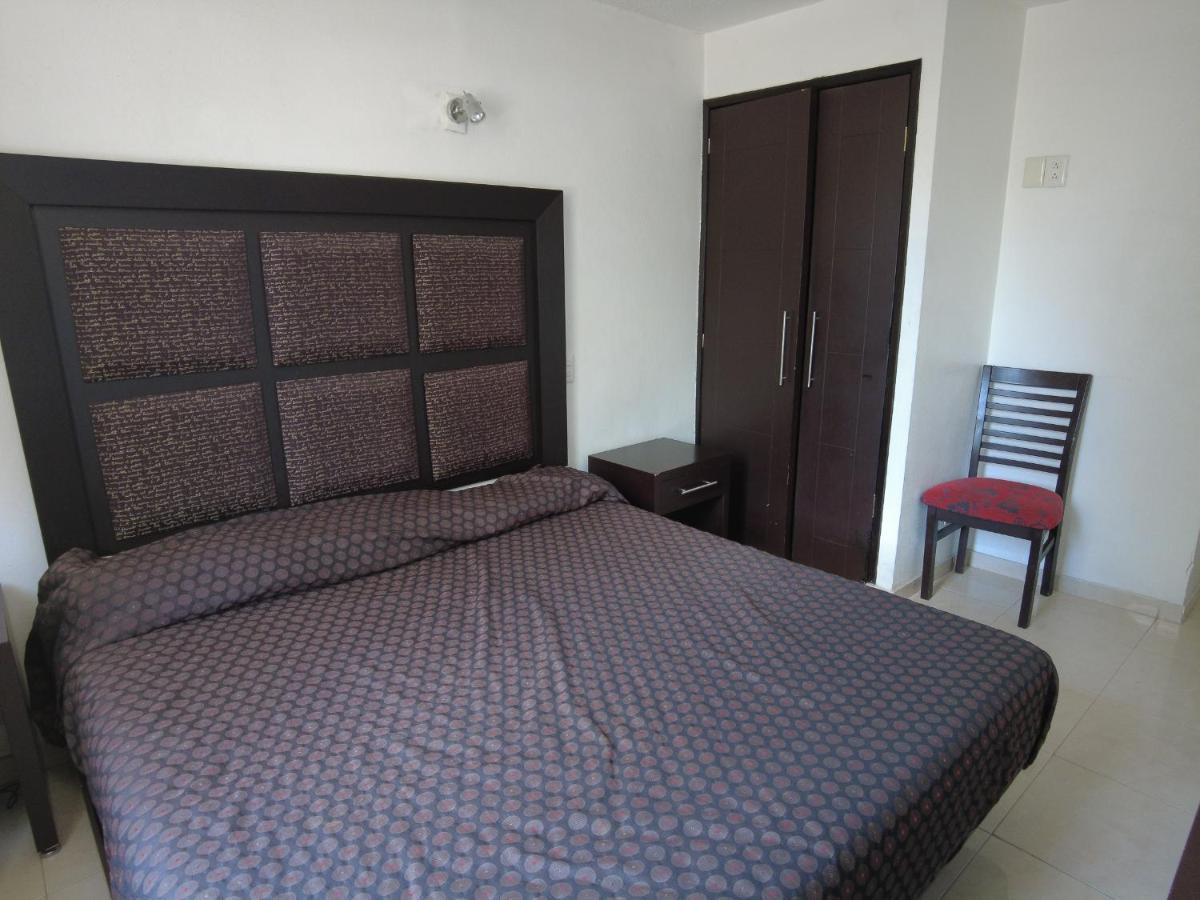 Hotel O Puente San Juan del Río Екстериор снимка