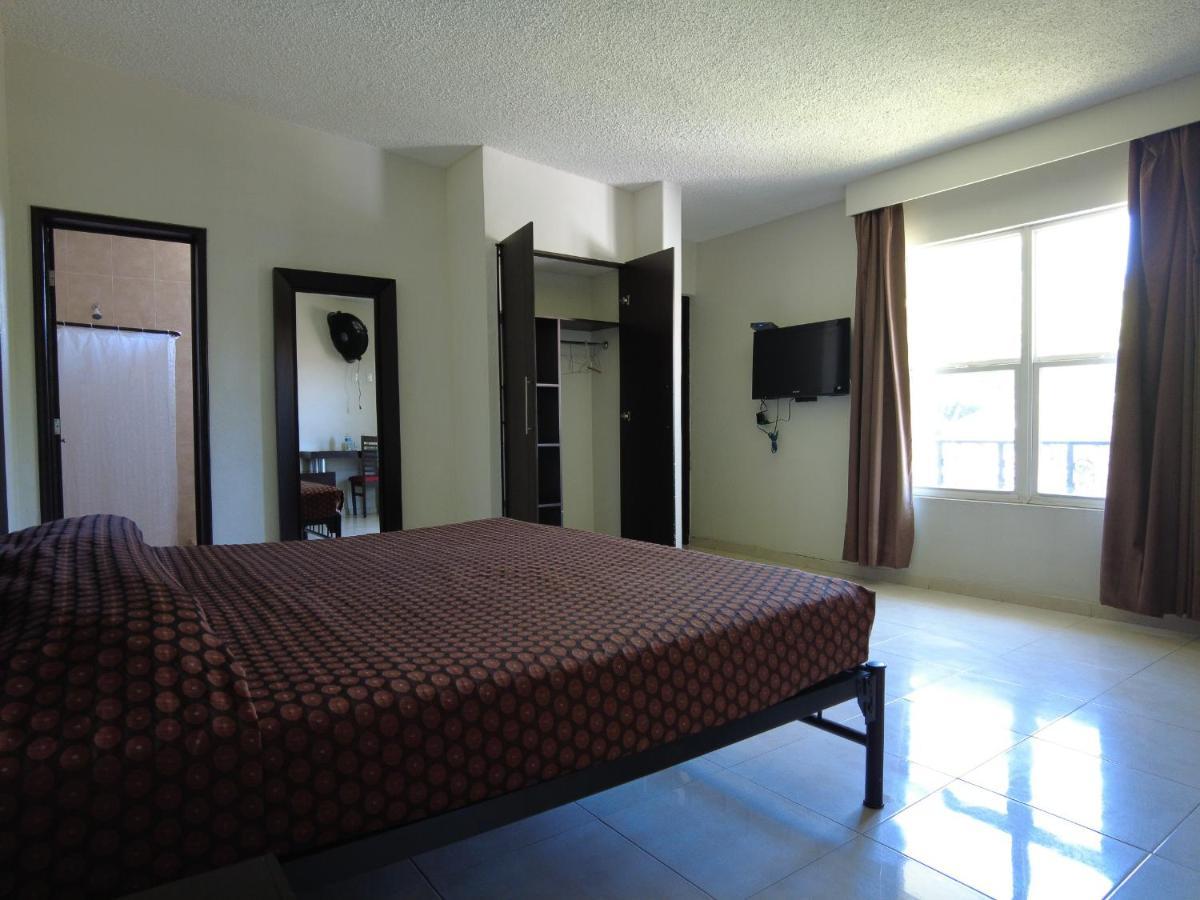 Hotel O Puente San Juan del Río Екстериор снимка